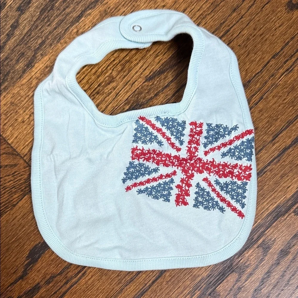 NIB Juicy Couture Boys Bib Set